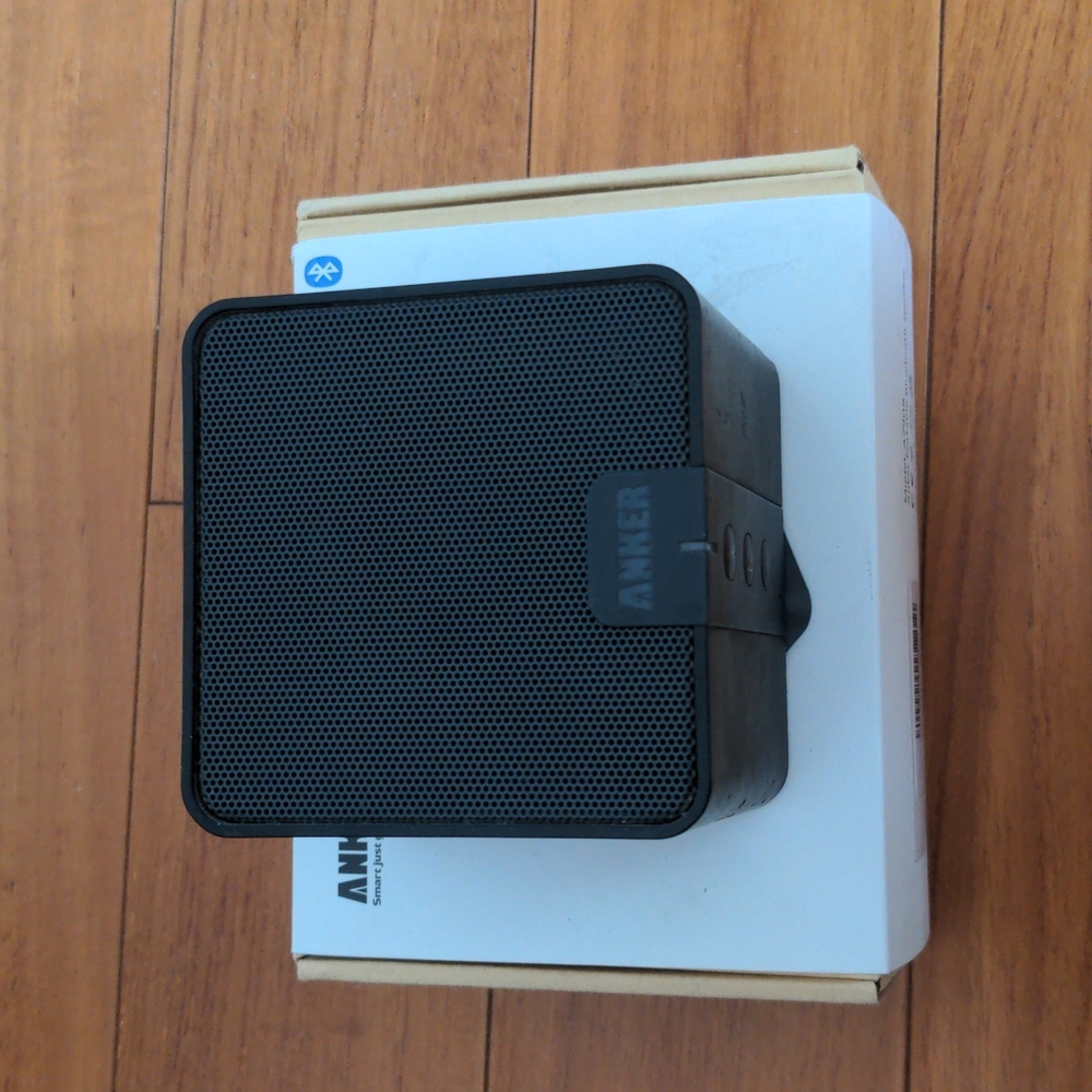 Anker Bluetooth speaker model A7908